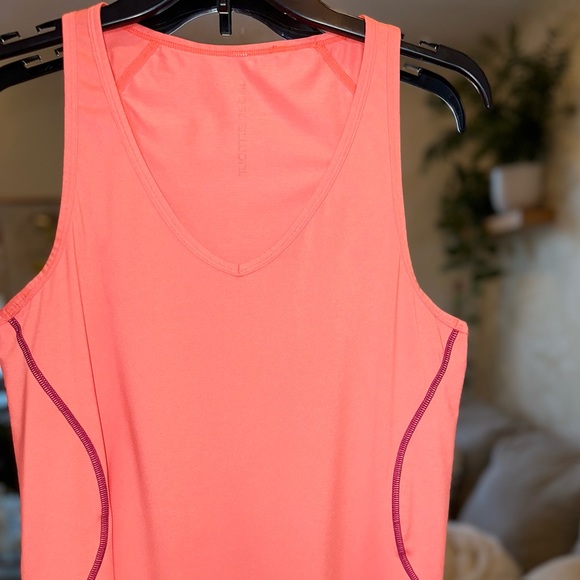 Under Armour Workout Performance Top - Bright Neon Coral Pink/Orange w/ Purple M - Picture 5 of 14